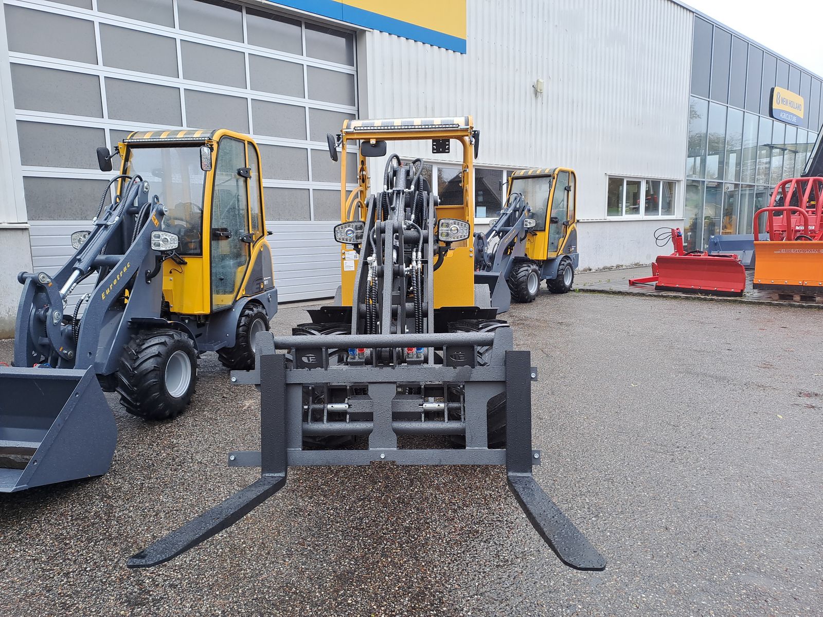 Eurotrac W 12 S 2
