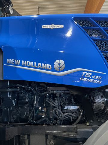New Holland T8.435 Genesis