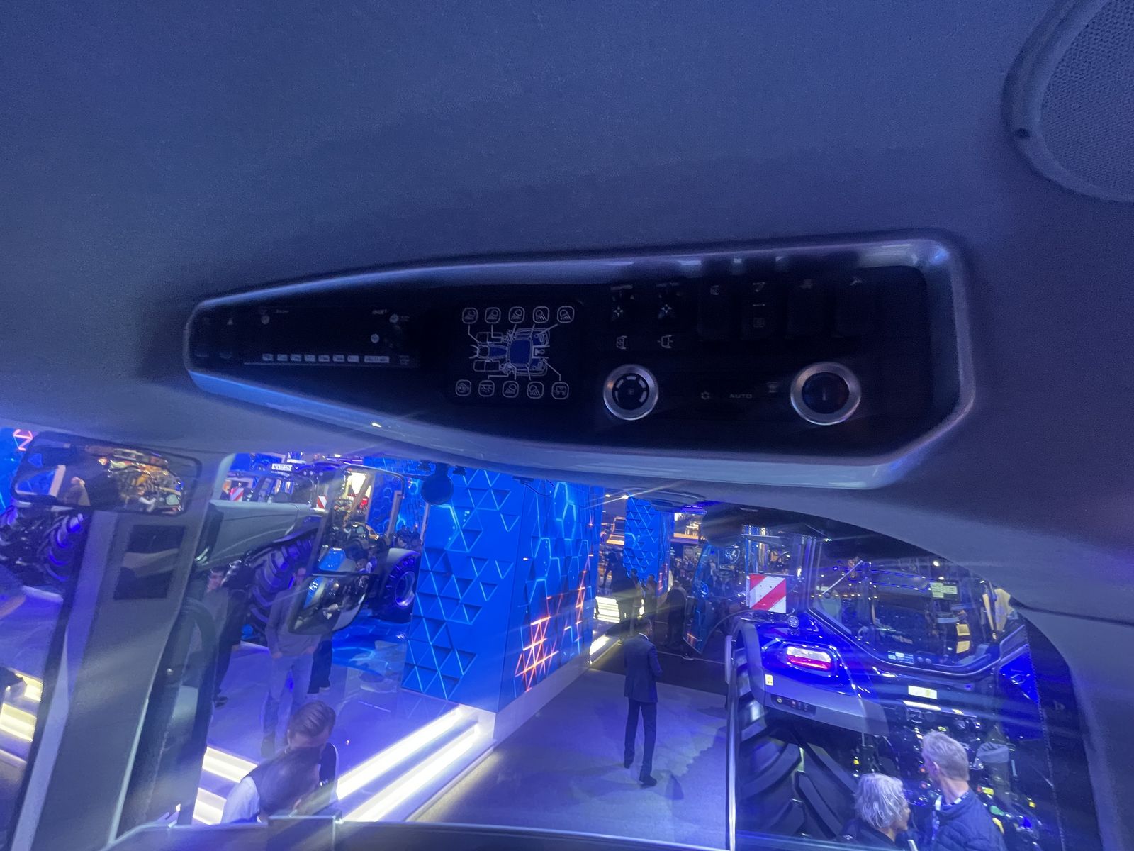 New Holland T7.225 AC NEW 3