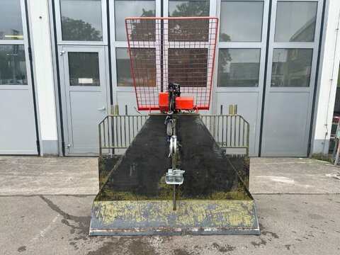 Holzknecht HS 270