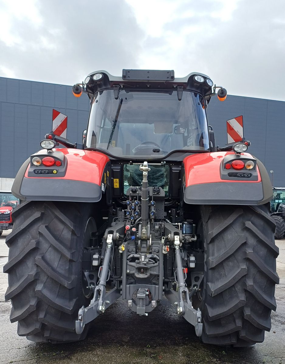 Massey Ferguson MF 8727 S (Stage V) 3