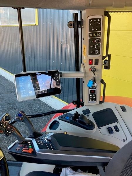 Massey Ferguson MF 7S.210 3