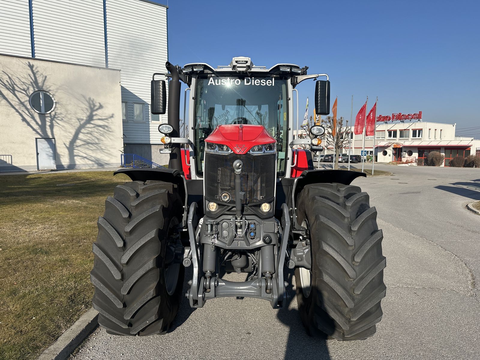 Massey Ferguson MF 8S.265 3