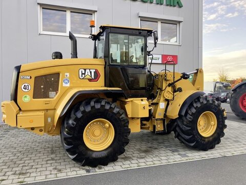 Caterpillar CAT 938M 2