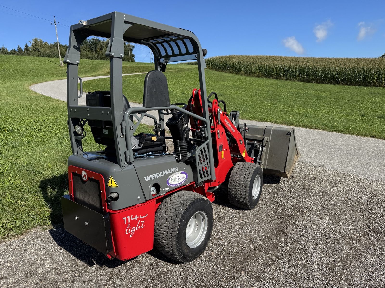 Weidemann 26x12-12 3