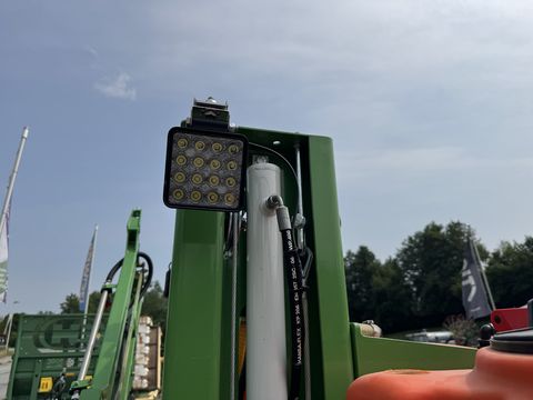 3527-3010e1d79ec5237d70c6b5c787877dc7-5860209