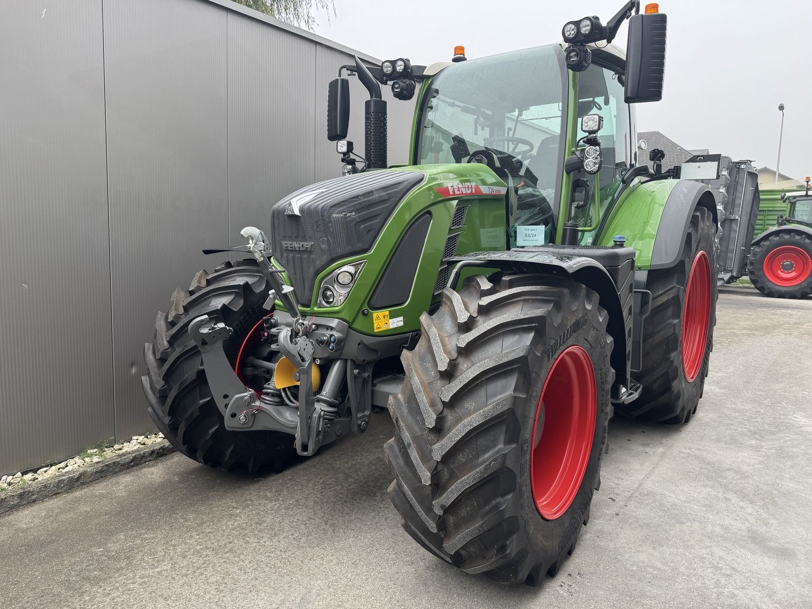 Fendt 724 Vario Profi+ 2