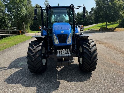 New Holland T5.100S Synchro Shuttle