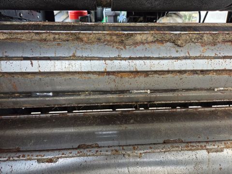 Deutz Fahr Rundballenpresse mit variabler Kammer 