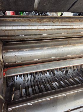 Deutz Fahr Rundballenpresse mit variabler Kammer 