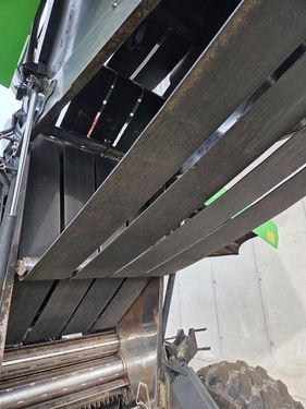 Deutz Fahr Rundballenpresse mit variabler Kammer 