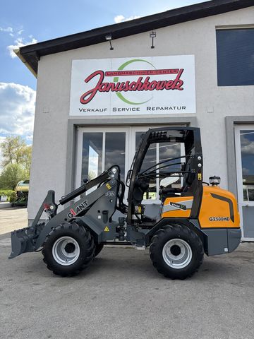 Giant G2500HD