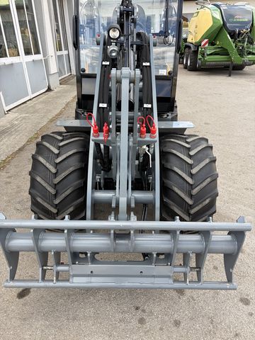 Giant G2500HD