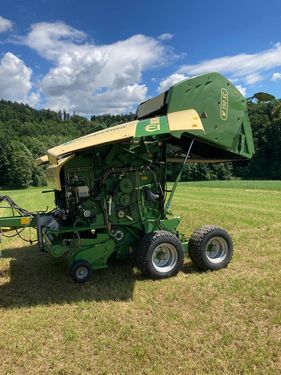 Krone Comprima   V 150 XC