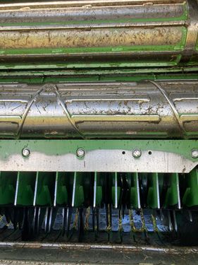 Krone Comprima   V 150 XC