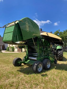 Krone Comprima   V 150 XC