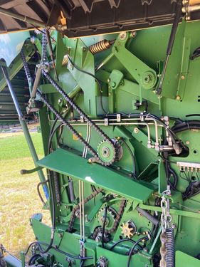 Krone Comprima   V 150 XC