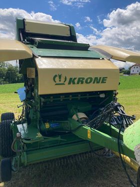 Krone Comprima   V 150 XC