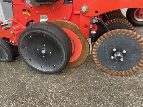 Maschio Magica 6r Isotronic inkl. Granulatstreuer