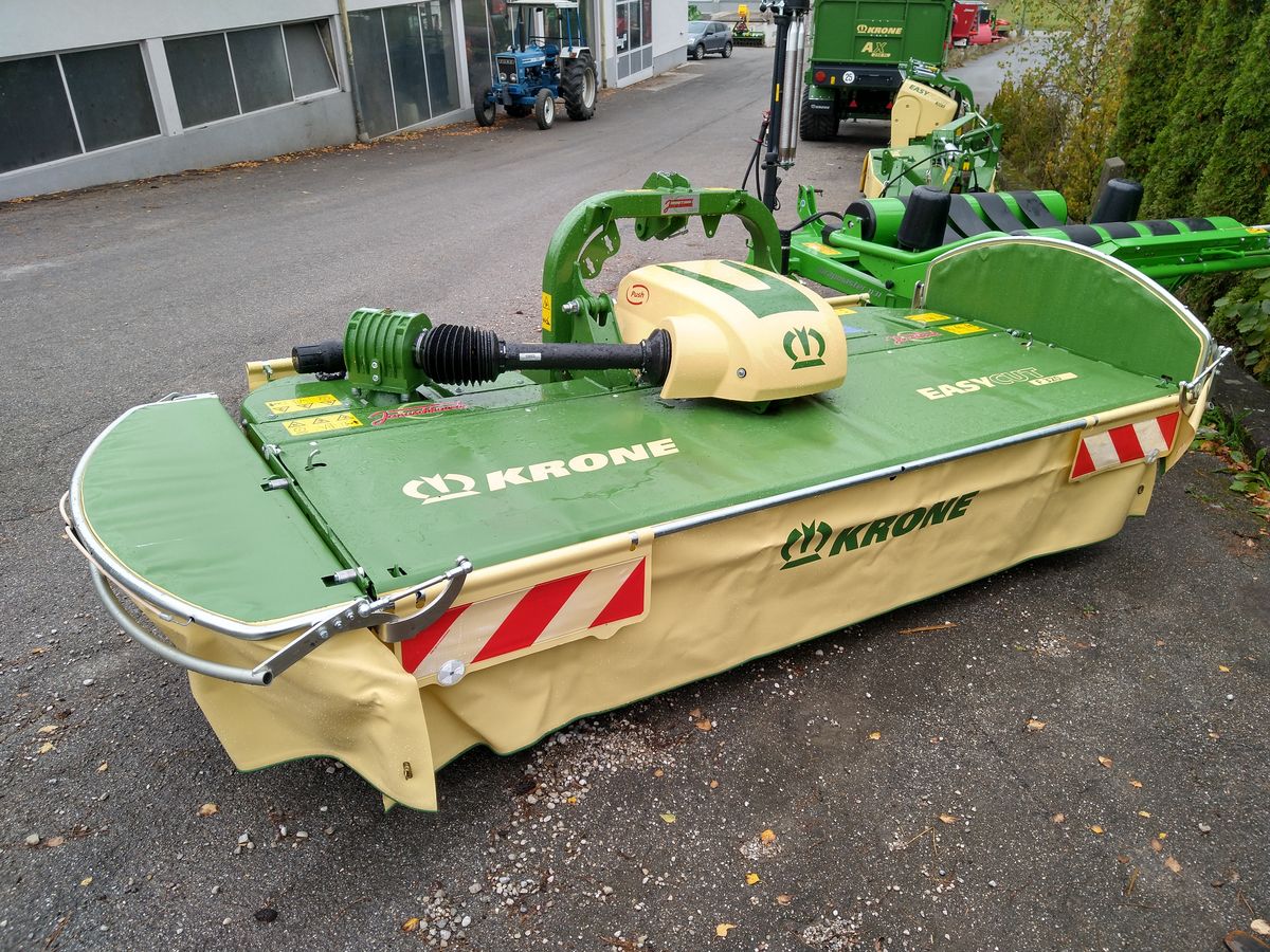 Krone EASY CUT F 320 M PUSH geschoben Discs