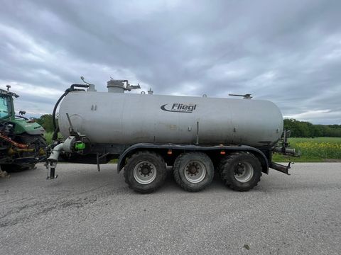 Fliegl Dreiachs-Vakuumfass !