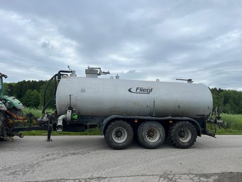 Fliegl Dreiachs-Vakuumfass !