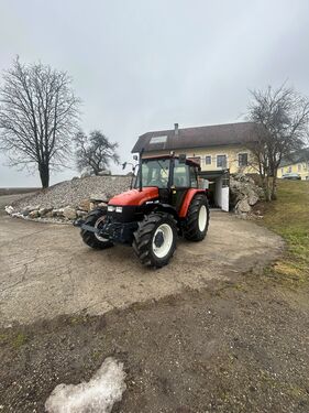 New Holland L 85