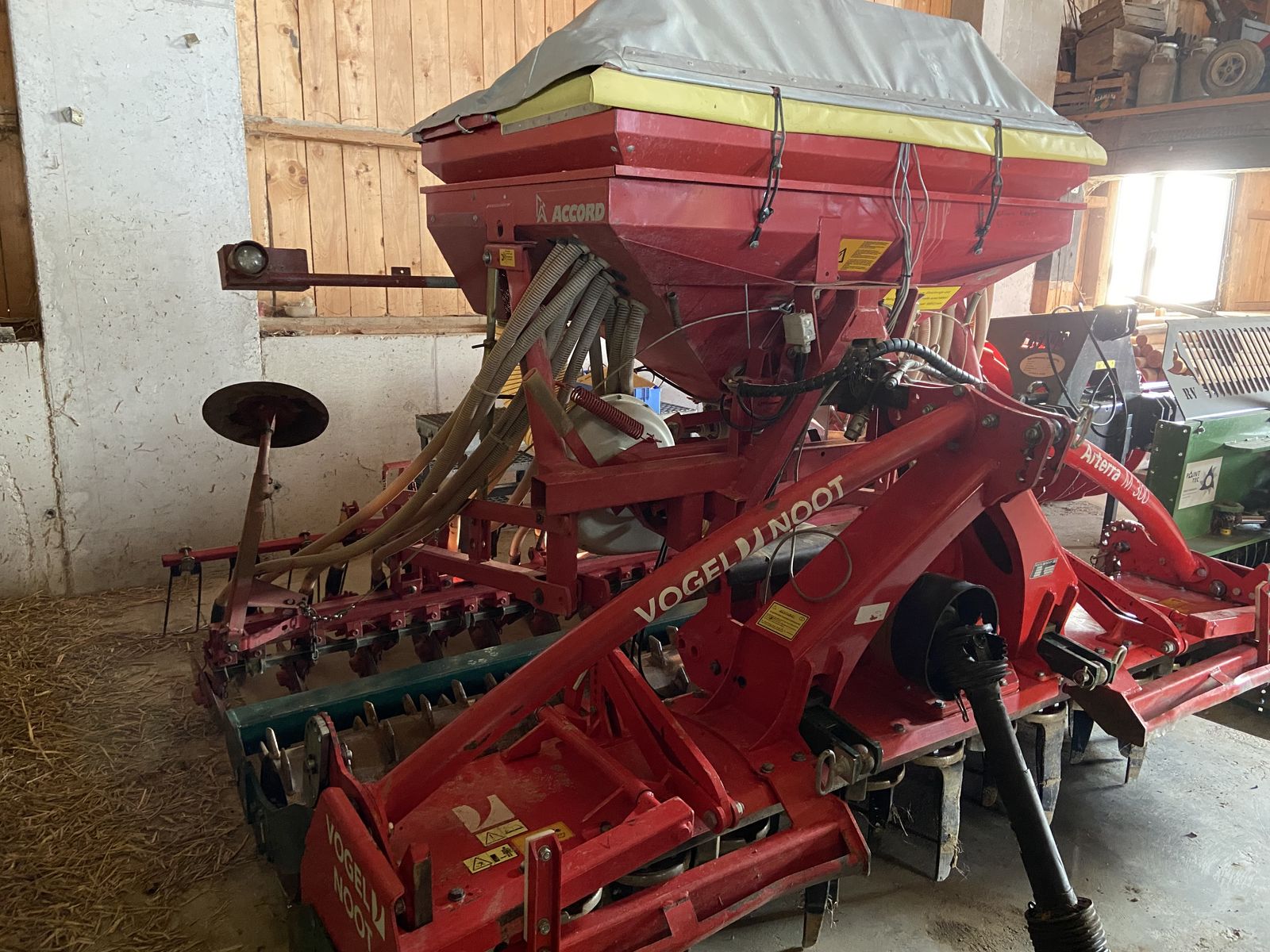 Accord Accord mit V&N Kreiseleggenkombination 1