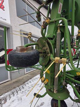 Krone Kreiselzettwender KW 7.92 / 8