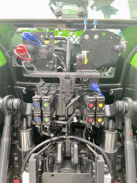 Deutz Fahr 6140.4 RVSHIFT (Stage V)