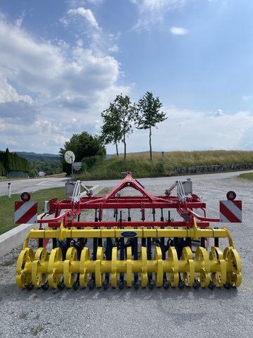 Pöttinger SYNKRO  3030