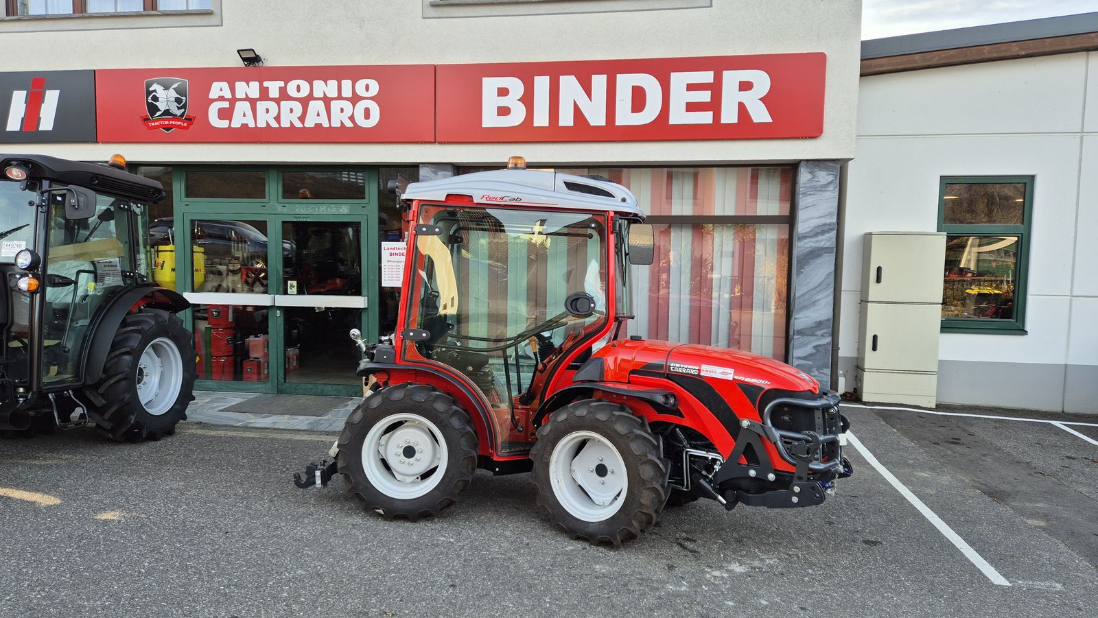 Antonio Carraro SN 6800 V + RedCab + FH 2