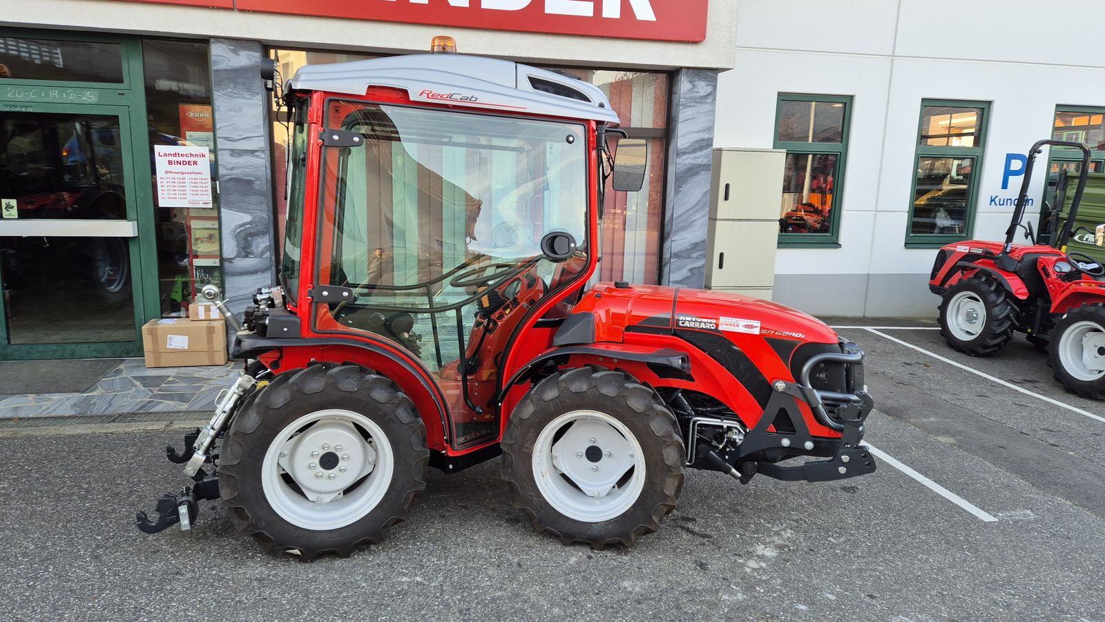 Antonio Carraro SN 6800 V + RedCab + FH 3