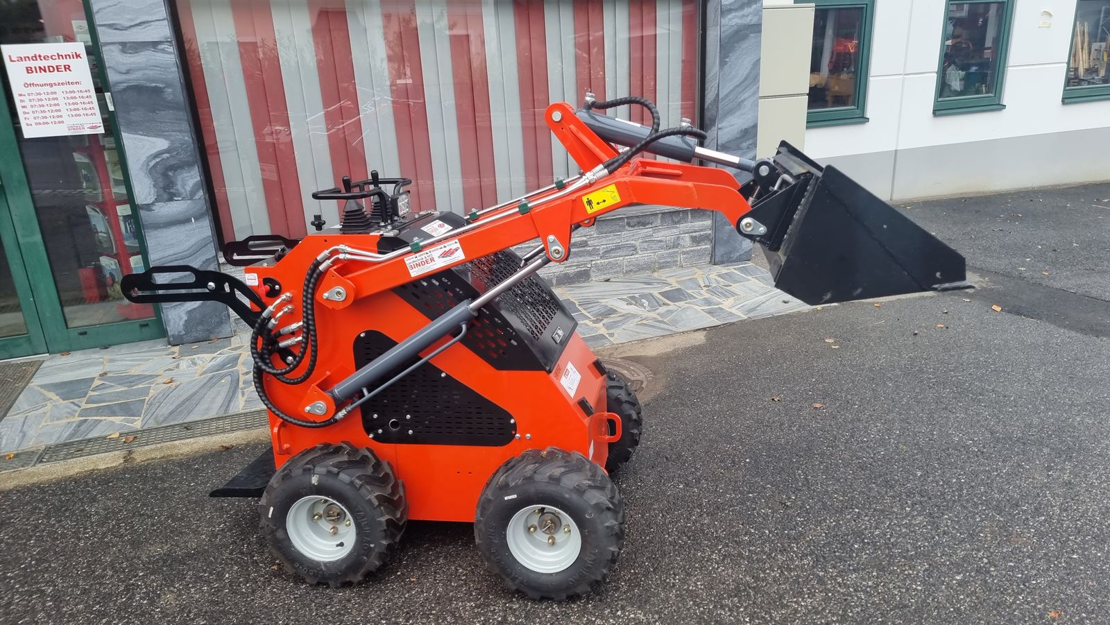 EcoRedLine Mini Lader ML 300 3