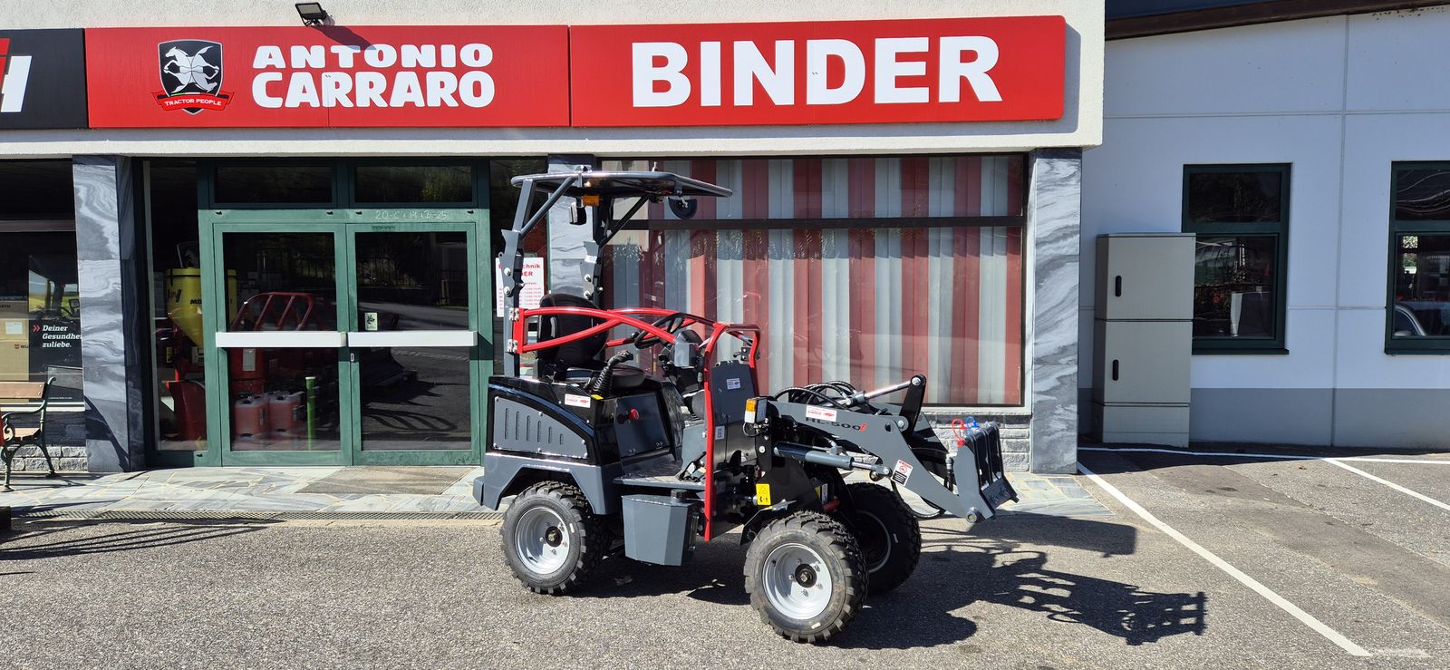 EcoLine Elektro-Hoflader E 500E  4-WD 1