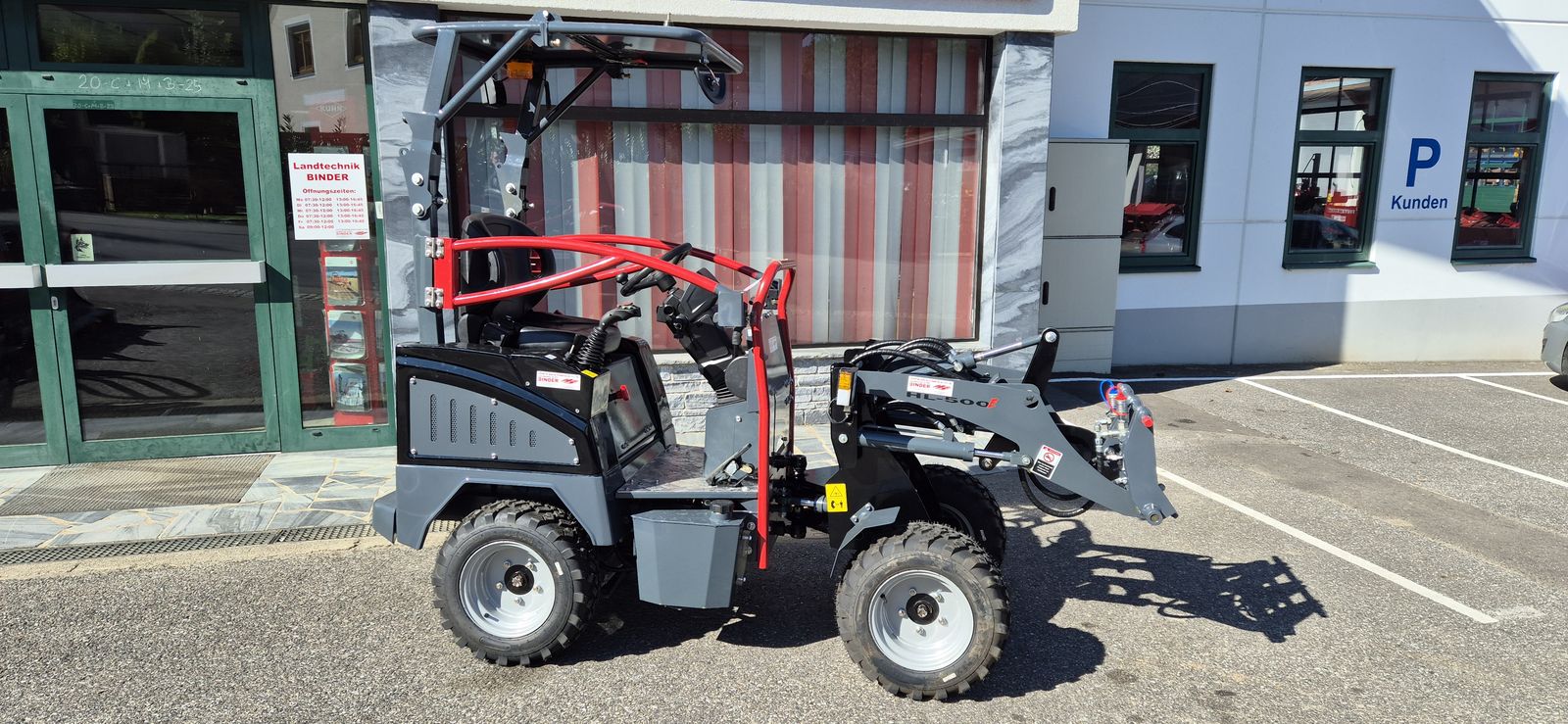 EcoLine Elektro-Hoflader E 500E  4-WD 2