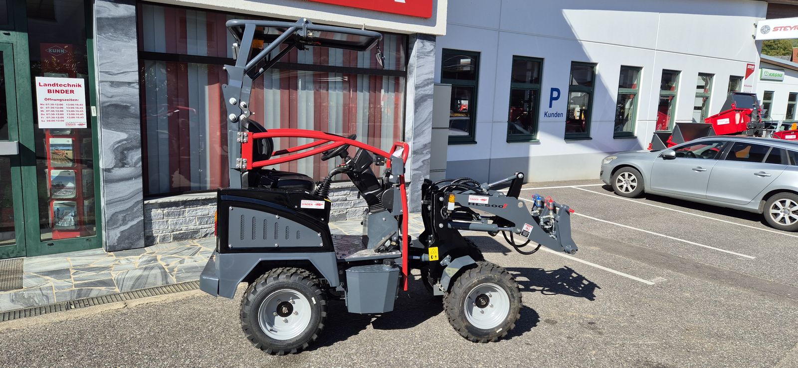 EcoLine Elektro-Hoflader E 500E  4-WD 3