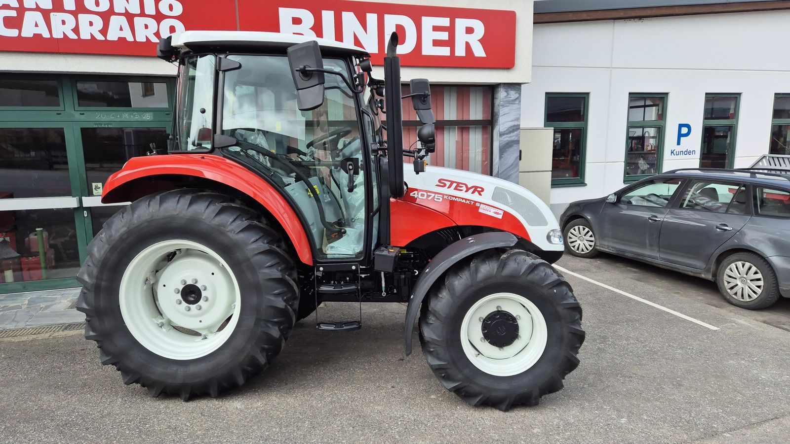 Steyr 4075 Kompakt S (Stage V) 3