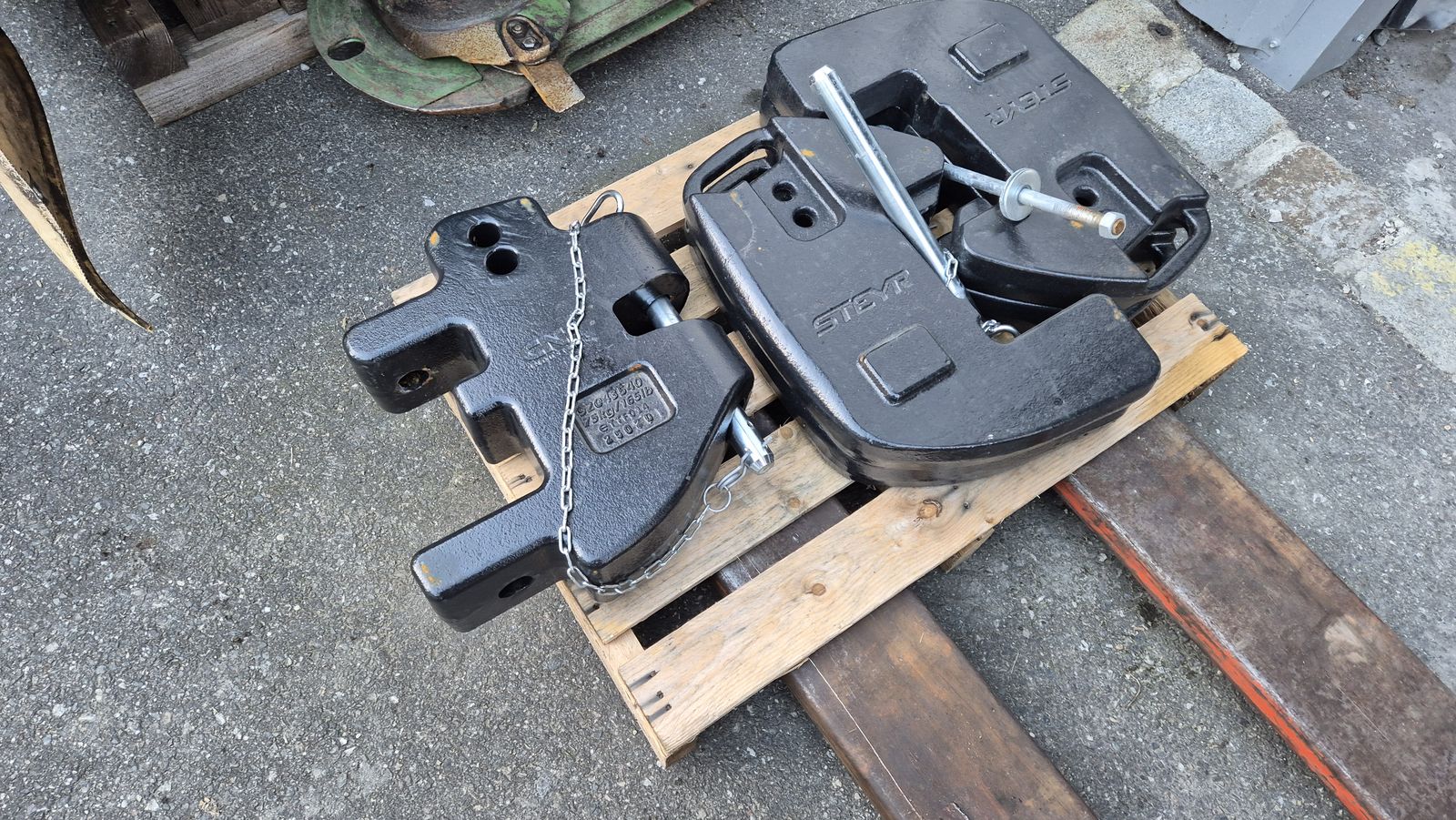 Steyr 220KG FRONTGEWICHTE 2