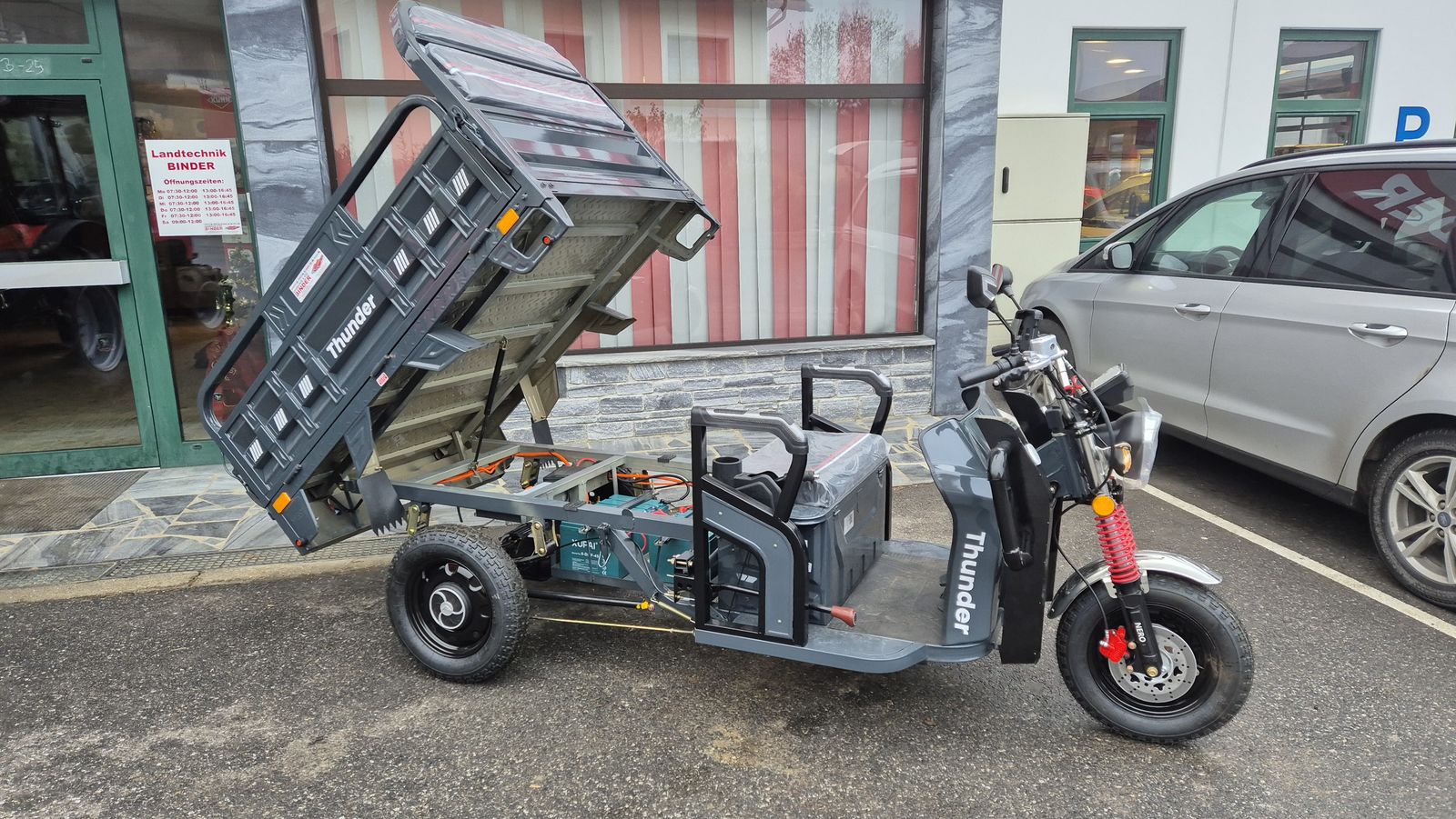 EcoLine NERO Thunder TukTuk Lastendreirad 2
