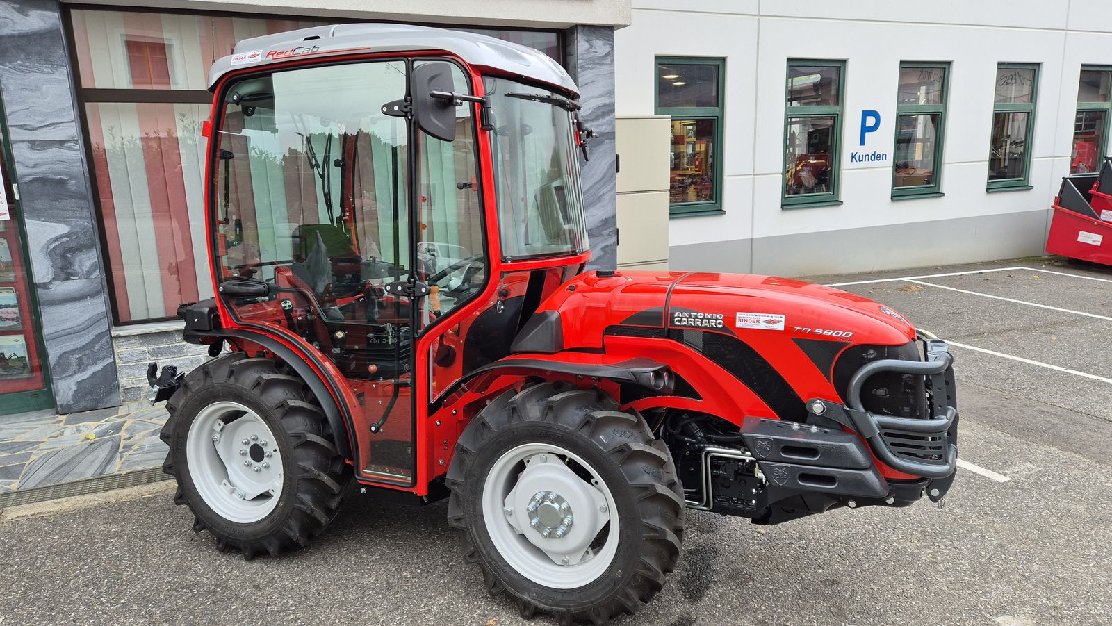 Antonio Carraro TN 5800 TORA mit XL-RedCab Kabine m. Klima 3