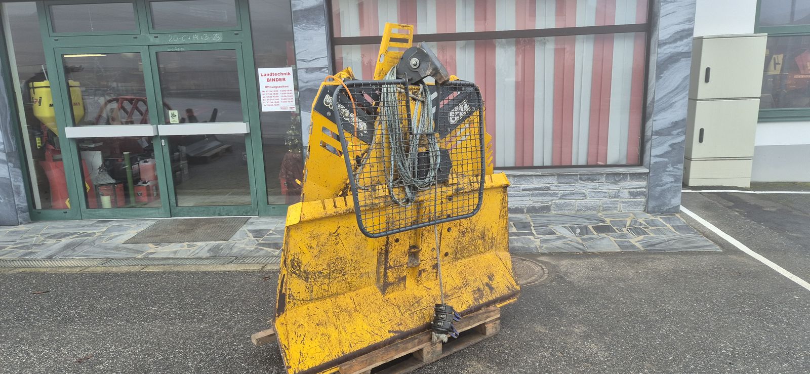 Uniforest Forstseilwinde 65 H mit TERRA-Funk 3