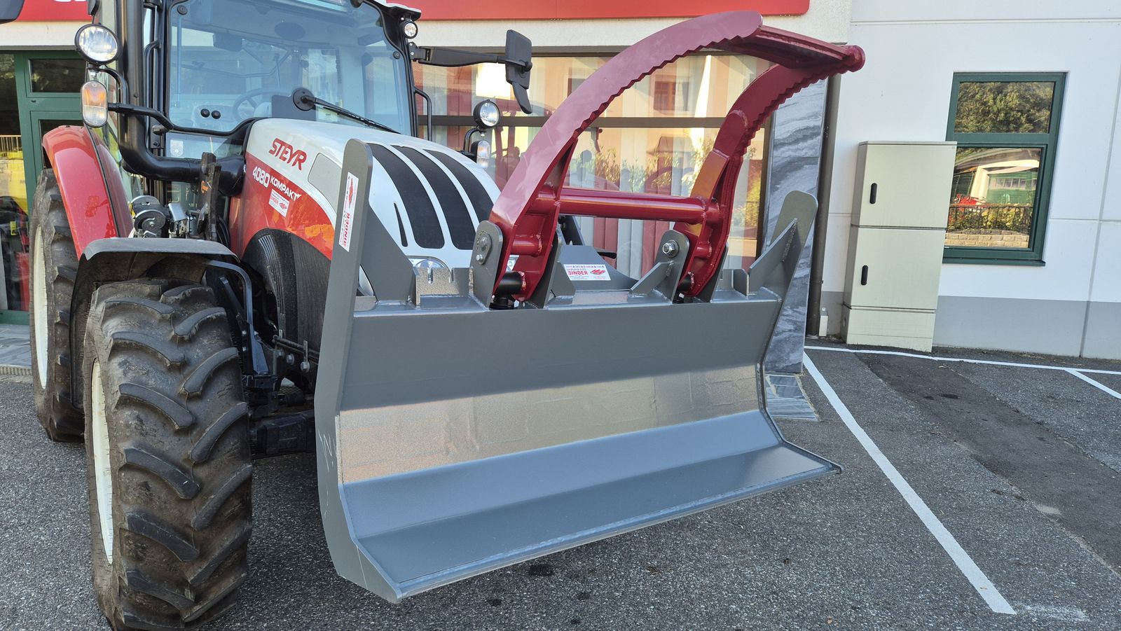 EcoLine Forst-Polterschild 1500 m. hydr. Greifer 3