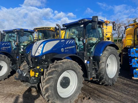 <strong>New Holland T7.225 A</strong><br />