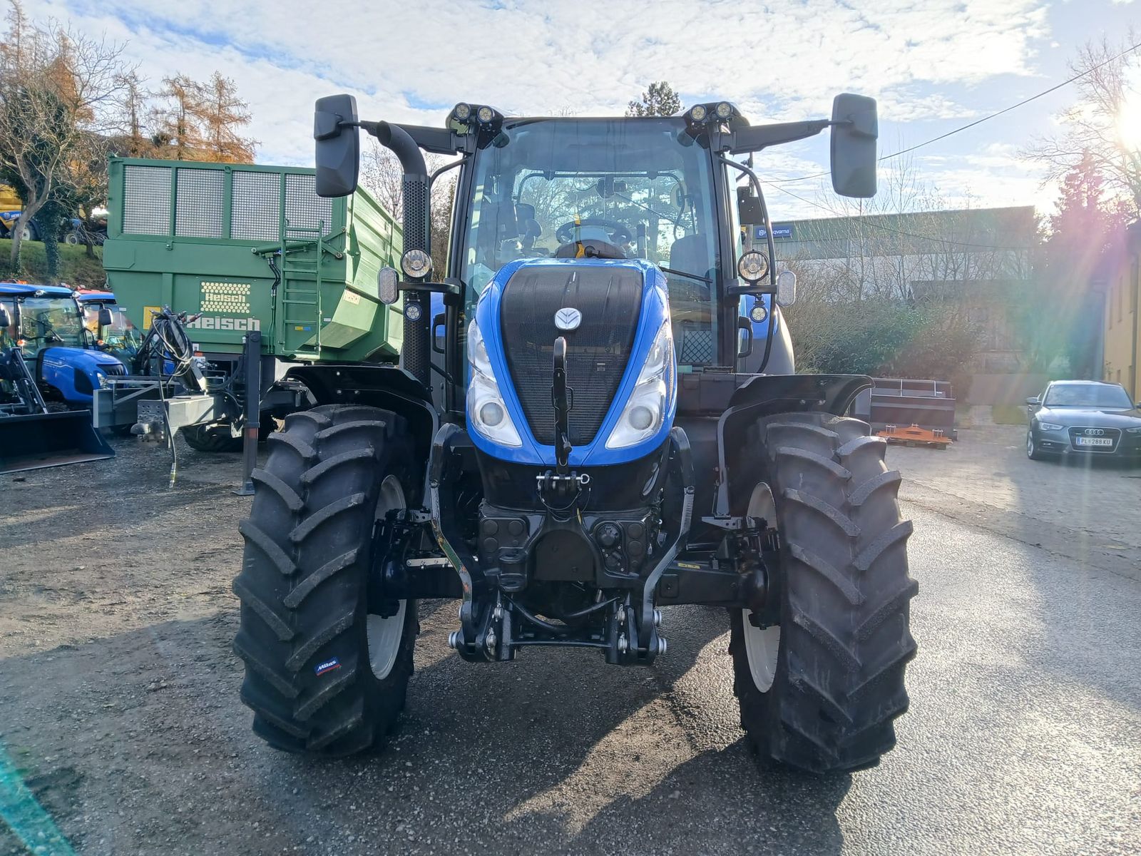 New Holland T5.110 Auto Command (Stage V) 3