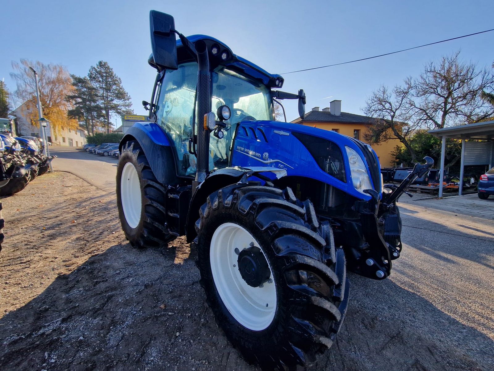 New Holland T5.110 Auto Command (Stage V) 1