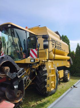 New Holland TX 65 Plus