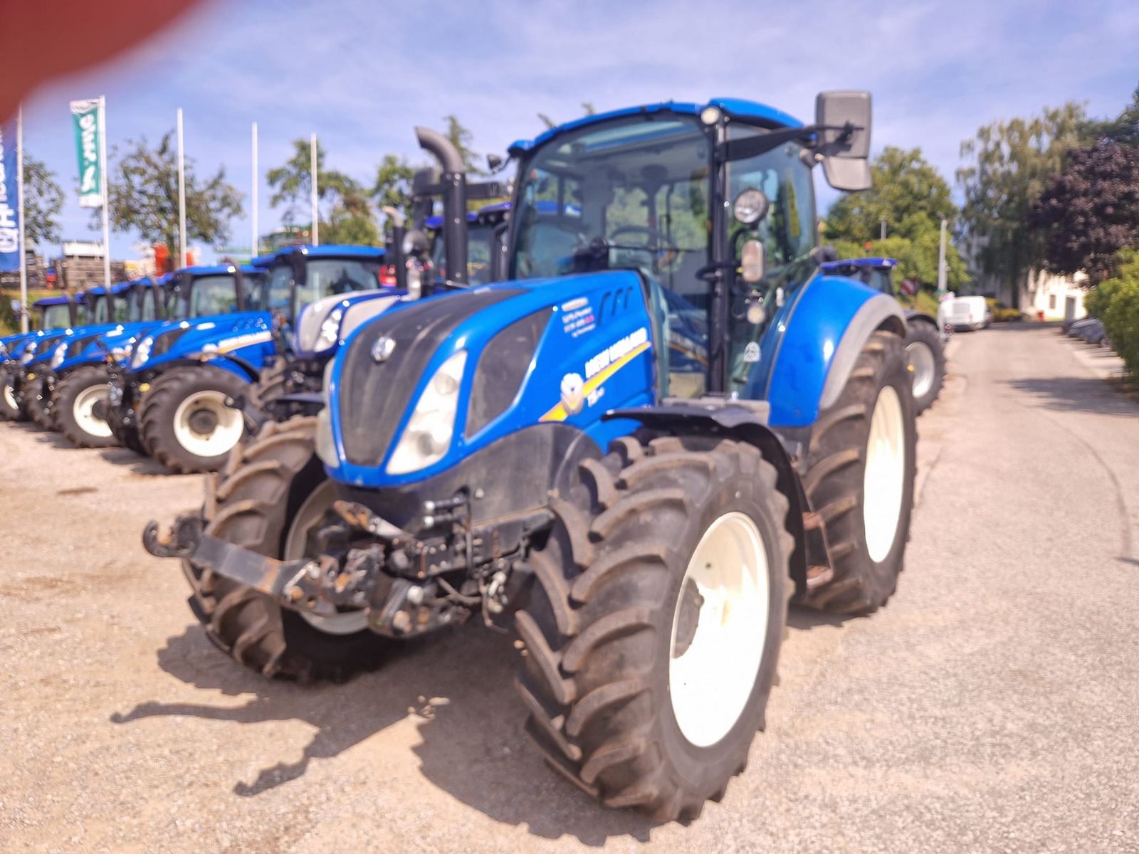 New Holland T5.110 Electro Command (Stufe V) 1