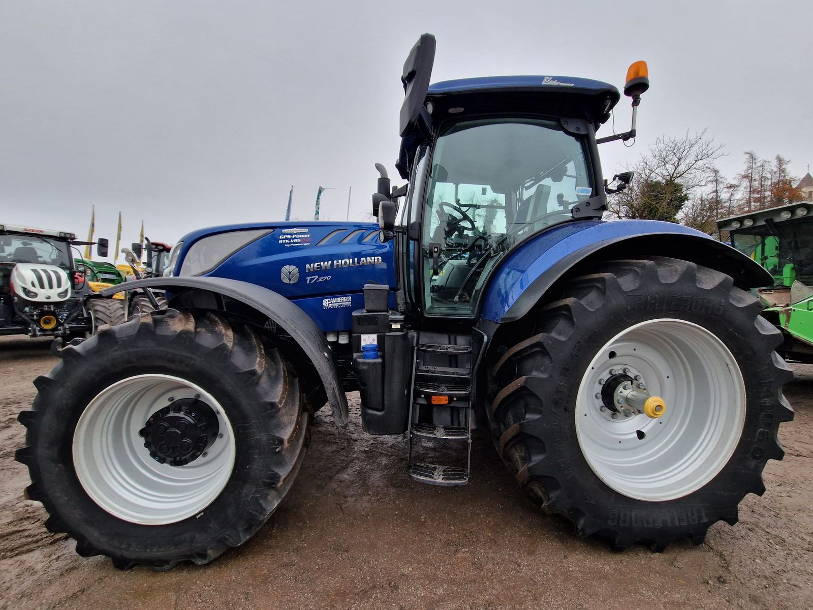 New Holland T7.270 2