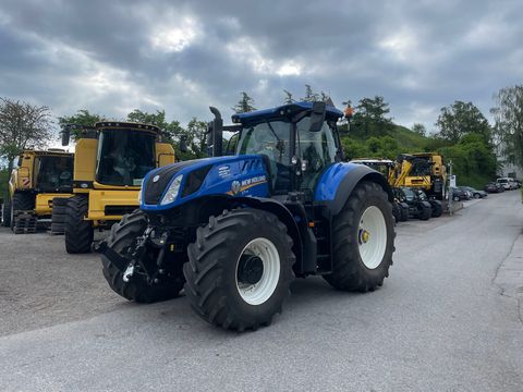 <strong>New Holland T7.315</strong><br />